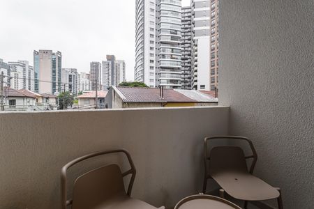 Varanda de kitnet/studio para alugar com 1 quarto, 35m² em Vila Nova Conceição, São Paulo