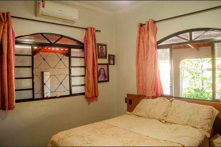 Casa à venda com 360m², 3 quartos e 4 vagasSuíte