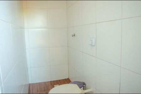 Casa à venda com 360m², 3 quartos e 4 vagasBanheiro Externo