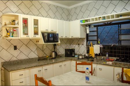 Casa à venda com 360m², 3 quartos e 4 vagasCozinha