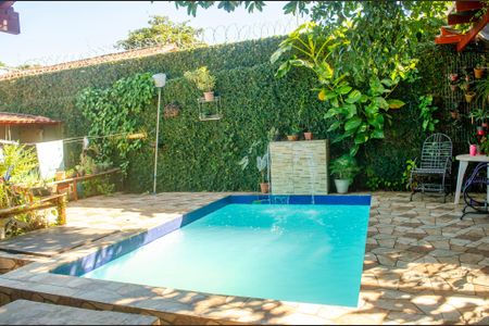 Casa à venda com 360m², 3 quartos e 4 vagasPiscina