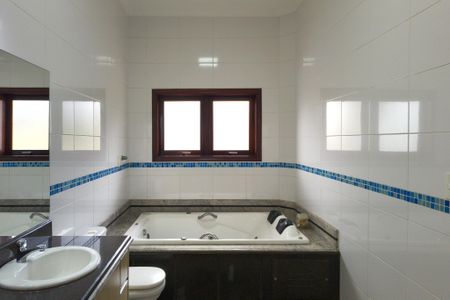 Casa para alugar com 300m², 4 quartos e 3 vagasBanheiro da Suíte 1