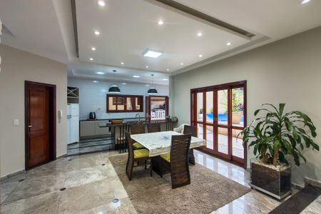 Casa para alugar com 300m², 4 quartos e 3 vagasSala