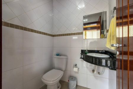 Casa para alugar com 300m², 4 quartos e 3 vagasBanheiro 2