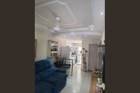 Casa de condomínio à venda com 75m², 2 quartos e 2 vagas Casa de condomínio à venda com 75m², 2 quartos e 2 vagasSala
