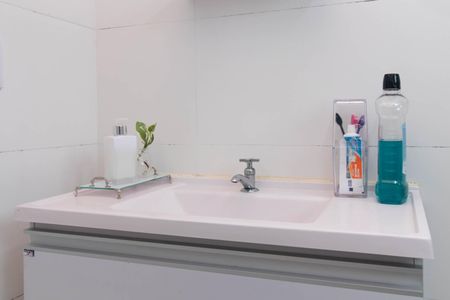 Casa à venda com 187m², 3 quartos e 2 vagasBanheiro