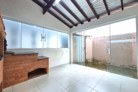 Casa para alugar com 45m², 1 quarto e sem vagaCozinha e Churrasqueira