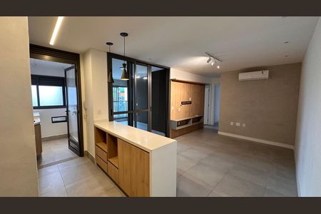 Apartamento à venda com 2 quartos, 77m² em Jardim das Acacias, São Paulo