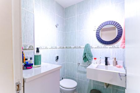 Apartamento à venda com 70m², 2 quartos e 1 vaga Apartamento à venda com 70m², 2 quartos e 1 vagaBanheiro