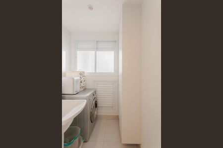 Área de Serviço de apartamento para alugar com 2 quartos, 70m² em Pinheiros, São Paulo