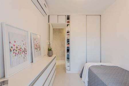 Quarto de apartamento para alugar com 2 quartos, 70m² em Pinheiros, São Paulo