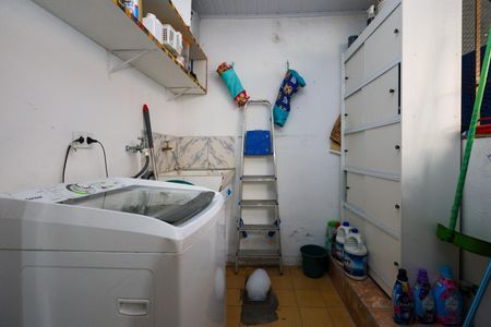 Área de Serviço de casa à venda com 2 quartos, 100m² em Parque Pinheiros, Taboão da Serra