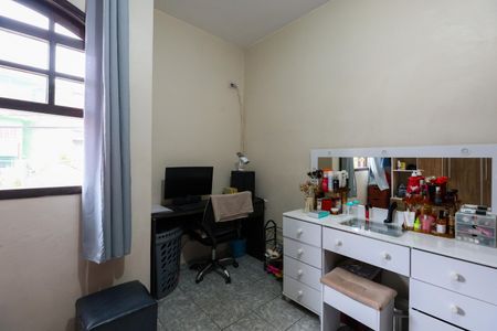 Quarto 2 de casa à venda com 2 quartos, 100m² em Parque Pinheiros, Taboão da Serra