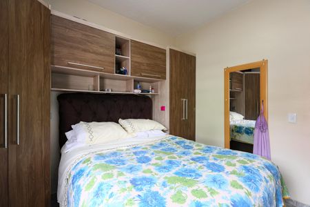 Casa à venda com 100m², 2 quartos e 3 vagas Casa à venda com 100m², 2 quartos e 3 vagasQuarto 1
