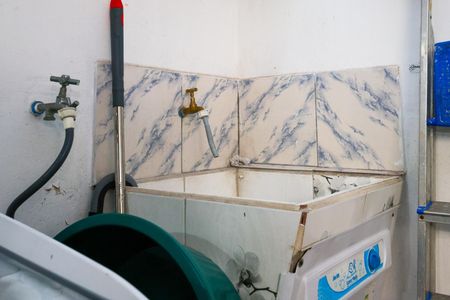 Casa à venda com 100m², 2 quartos e 3 vagas Casa à venda com 100m², 2 quartos e 3 vagasÁrea de Serviço