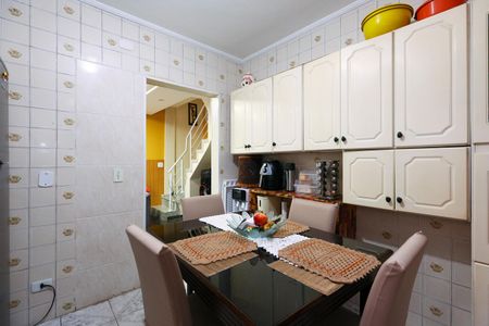 Casa à venda com 100m², 2 quartos e 3 vagas Casa à venda com 100m², 2 quartos e 3 vagasCozinha