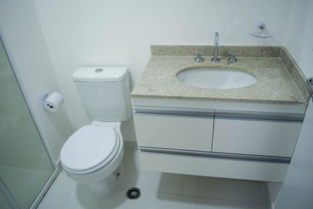 Banheiro de kitnet/studio para alugar com 1 quarto, 27m² em Vila Matilde, São Paulo