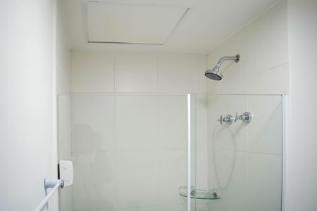 Banheiro de kitnet/studio para alugar com 1 quarto, 27m² em Vila Matilde, São Paulo