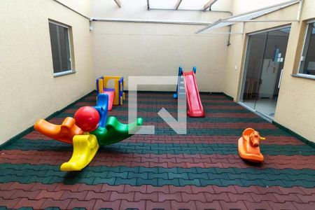 Apartamento para alugar com 44m², 2 quartos e 1 vaga Apartamento para alugar com 44m², 2 quartos e 1 vagaÁrea comum - Playground
