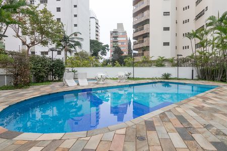 Apartamento para alugar com 245m², 3 quartos e 4 vagasPiscina