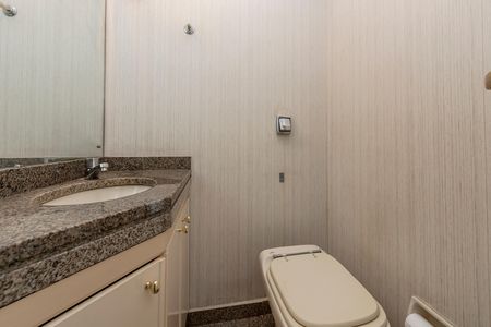 Apartamento para alugar com 245m², 3 quartos e 4 vagasLavabo