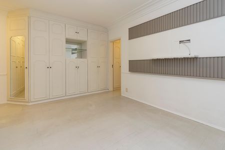 Apartamento para alugar com 245m², 3 quartos e 4 vagasSuíte 1