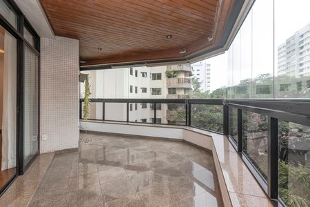 Apartamento para alugar com 245m², 3 quartos e 4 vagasVarada da Sala