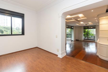 Apartamento para alugar com 245m², 3 quartos e 4 vagasSala