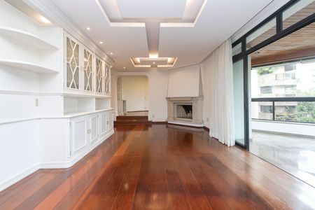 Apartamento para alugar com 245m², 3 quartos e 4 vagasSala
