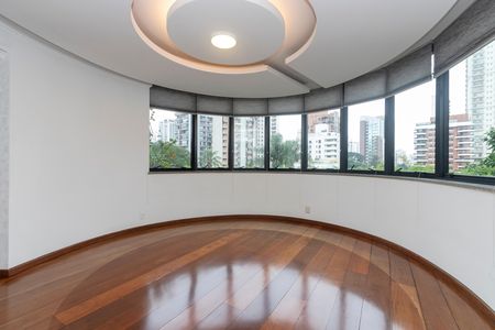 Apartamento para alugar com 245m², 3 quartos e 4 vagasSala