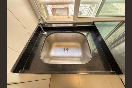 Apartamento para alugar com 86m², 3 quartos e 2 vagas Apartamento para alugar com 86m², 3 quartos e 2 vagasCozinha e Área de Serviço