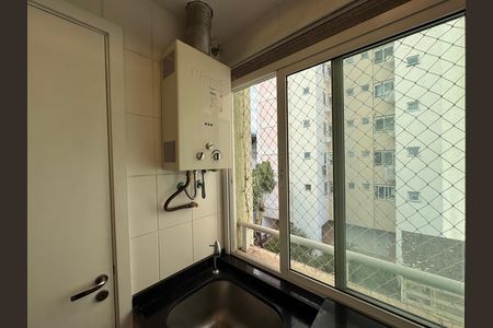 Apartamento para alugar com 86m², 3 quartos e 2 vagas Apartamento para alugar com 86m², 3 quartos e 2 vagasCozinha e Área de Serviço