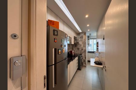 Apartamento para alugar com 86m², 3 quartos e 2 vagas Apartamento para alugar com 86m², 3 quartos e 2 vagasCozinha e Área de Serviço