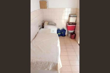 Foto 04 de casa à venda com 3 quartos, 200m² em Vila Sao Jose (Cidade Dutra), São Paulo