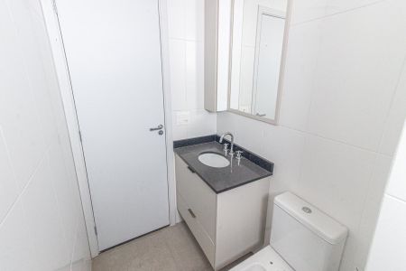 Apartamento à venda com 116m², 3 quartos e 3 vagas Apartamento à venda com 116m², 3 quartos e 3 vagasBanheiro da Suíte 2