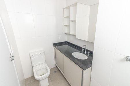 Apartamento à venda com 116m², 3 quartos e 3 vagas Apartamento à venda com 116m², 3 quartos e 3 vagasBanheiro da Suíte 1