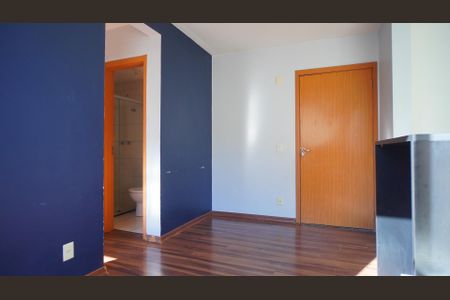 Sala  de apartamento à venda com 2 quartos, 38m² em Jardim Dona Leopoldina, Porto Alegre