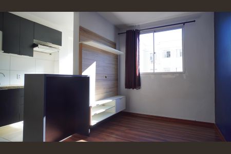 Sala  de apartamento à venda com 2 quartos, 38m² em Jardim Dona Leopoldina, Porto Alegre