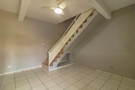 Casa para alugar com 2 quartos, 90m² em Jardim Oriental, São Paulo