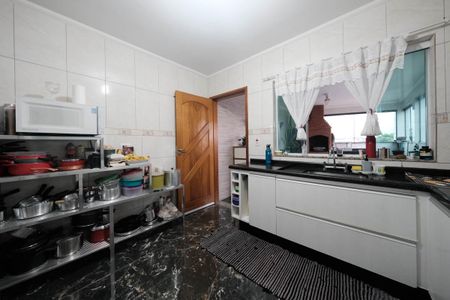 Casa à venda com 100m², 2 quartos e 2 vagasCozinha