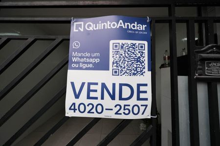 Casa à venda com 100m², 2 quartos e 2 vagasFachada