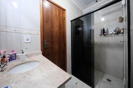 Casa à venda com 100m², 2 quartos e 2 vagasSuíte 1