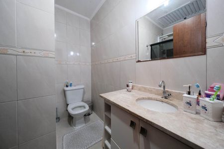 Suíte 1 de casa à venda com 2 quartos, 100m² em Jardim Eliane, São Paulo