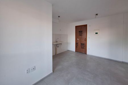 Sala de apartamento à venda com 2 quartos, 47m² em Maria Paula, Niterói