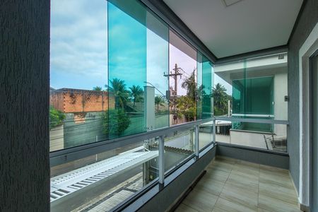 Casa para alugar com 217m², 4 quartos e 4 vagasSacada da Suíte 1 