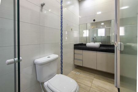 Casa para alugar com 217m², 4 quartos e 4 vagasBanheiro da Suíte 2