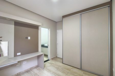 Casa para alugar com 217m², 4 quartos e 4 vagasSuíte 2