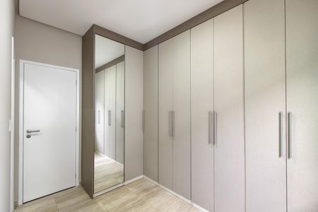 Casa para alugar com 217m², 4 quartos e 4 vagasSuíte 3