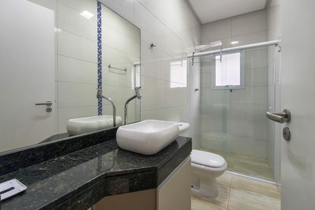 Casa para alugar com 217m², 4 quartos e 4 vagasBanheiro da Suíte 4