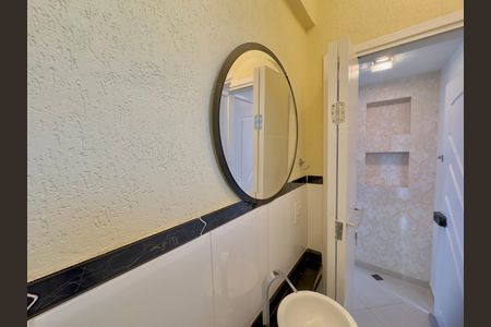 Casa de condomínio à venda com 174m², 3 quartos e 4 vagas Casa de condomínio à venda com 174m², 3 quartos e 4 vagasBanheiro 3